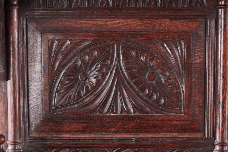 Fantastic 19th Century Antique Carved Oak Dresser - Image 12
